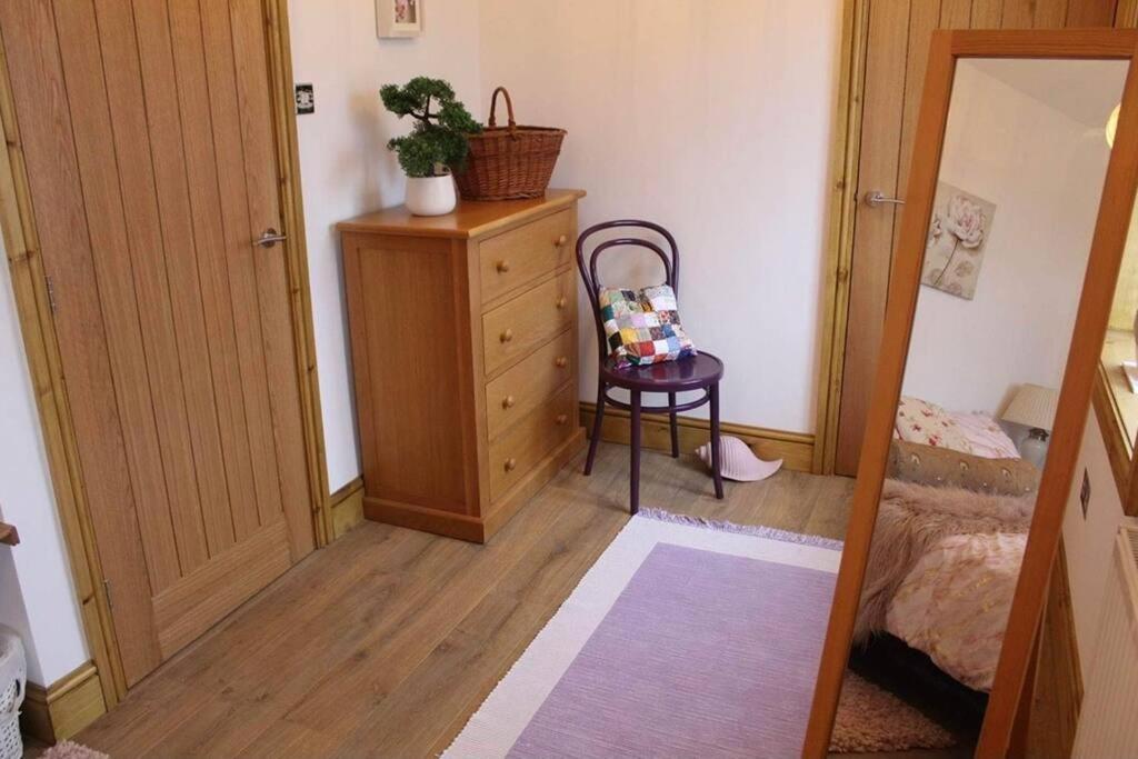 3 Bedroom Terrace Holiday Home Great Torrington Exterior photo